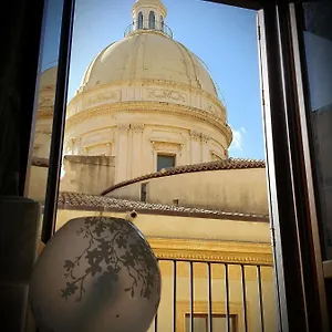 Conte Di Cavour Bed & Breakfast Noto
